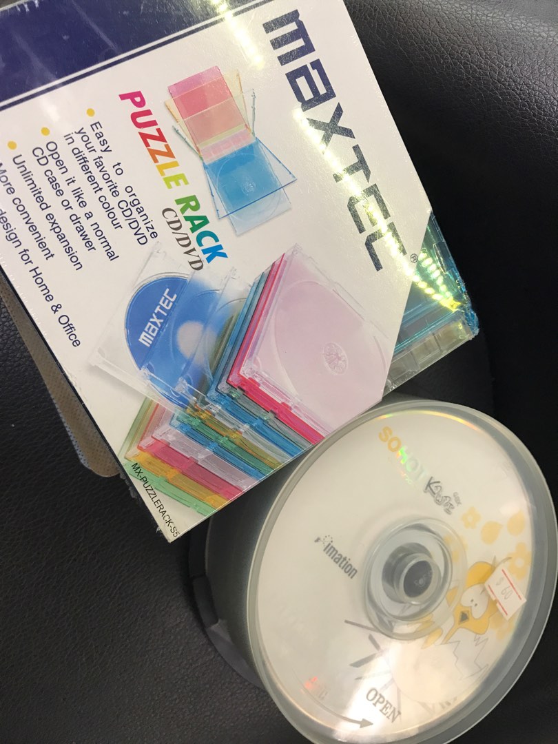 Brand new Blank CD and CD case, Computers & Tech, Parts & Accessories