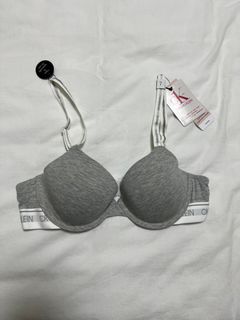 (Category: ) located in . Submitted by ivypark (Listing ID 1231394499, Image 1). Description: .