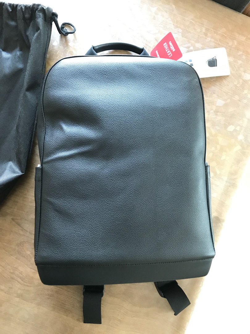 Moleskine classic backpack 2025