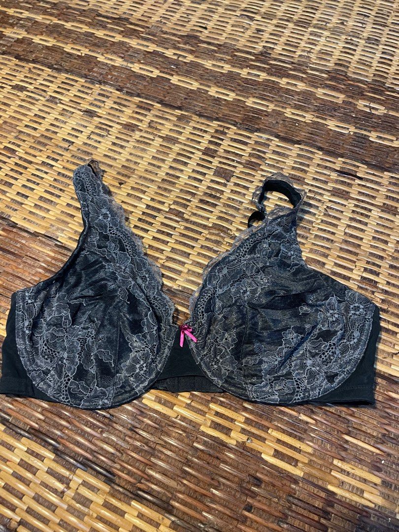 Cacique 38DD/40D, Women's Fashion, New Undergarments & Loungewear on  Carousell