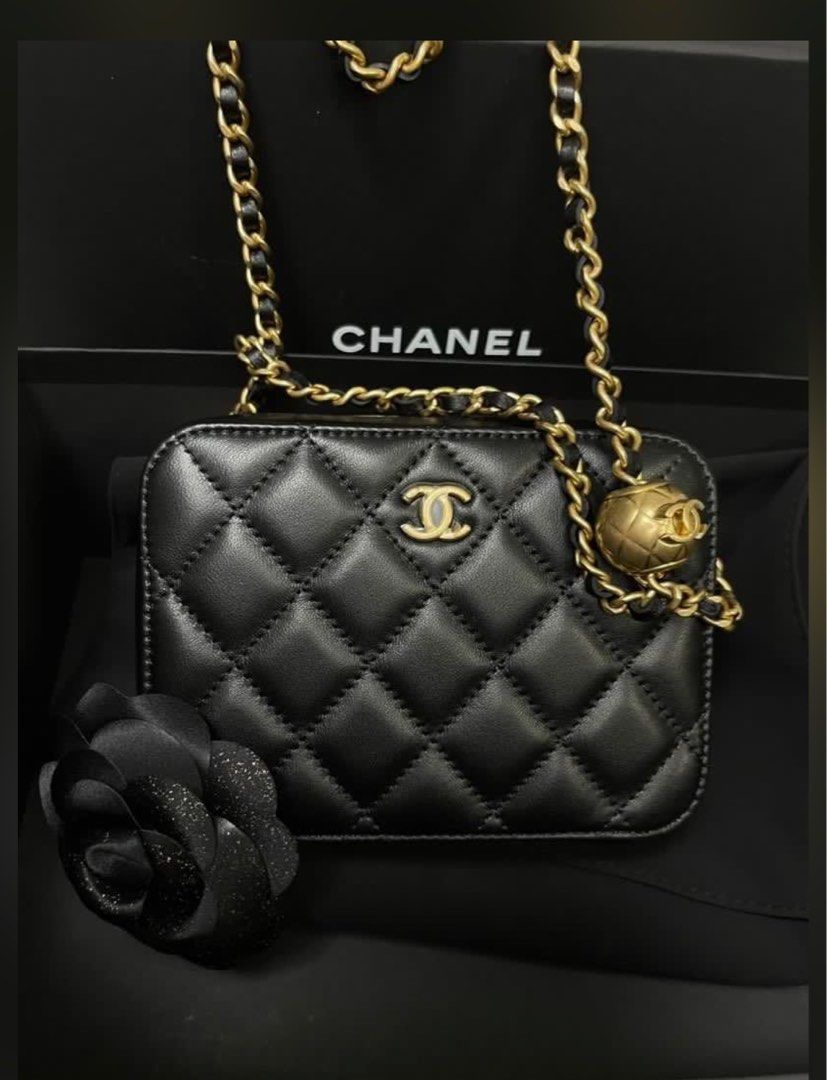 Chanel Mini Pearl Crush Camera Bag , Women's Fashion, Bags & Wallets,  Shoulder Bags on Carousell