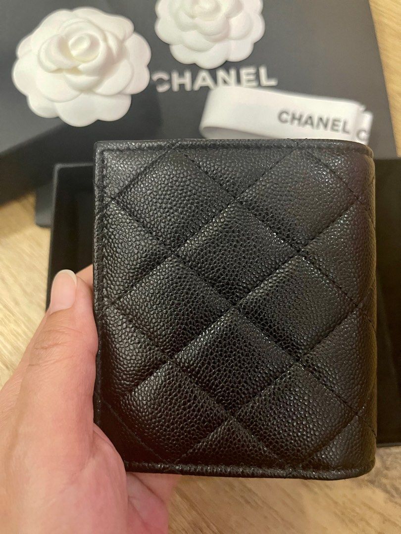 Chanel Wallet Small in Caviar SHW, Luxury, Bags & Wallets on Carousell