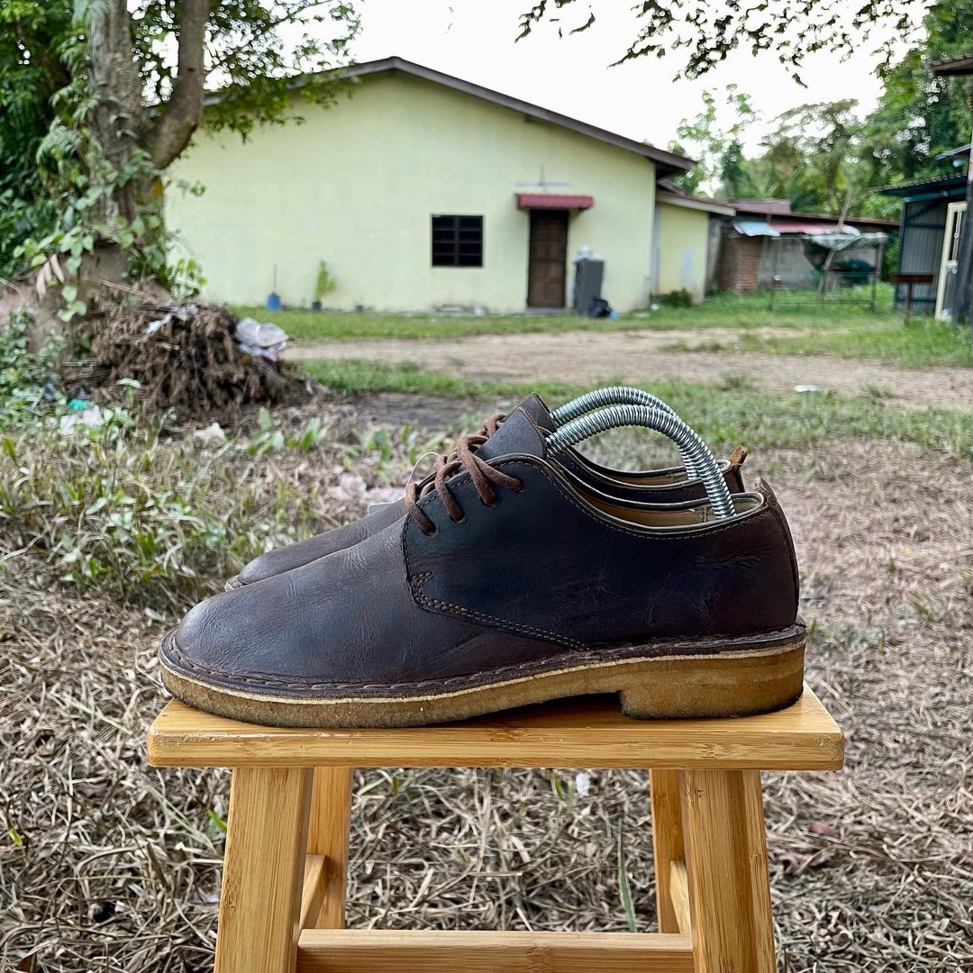 Low cut desert clarks store