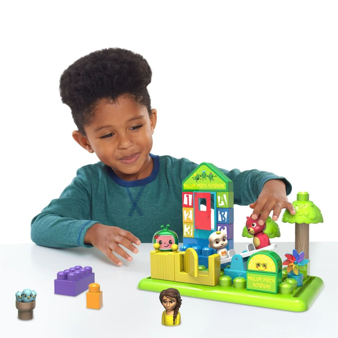 Cocomelon Blocks Patch Academy, School Time Deluxe Playset Play Pretend ...