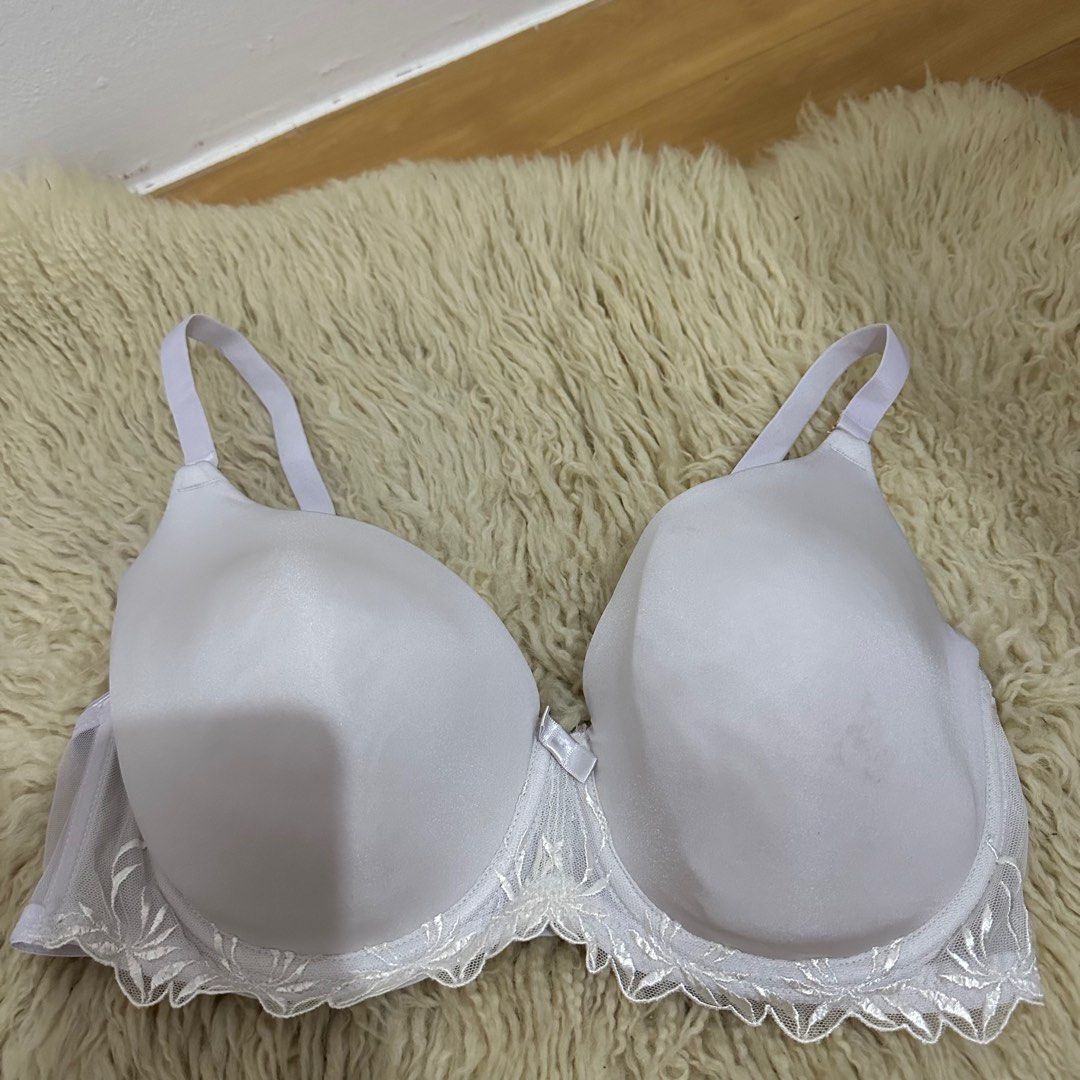 Cut tag 34DD on tag Sister Sizes: 36D, 32F Thin pads | Underwire Adjustable  strap Back closure Php150 All items are from US Bale.