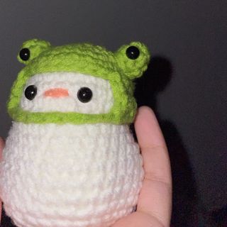 (Category: ) located in . Submitted by strawberriucrochets (Listing ID 1231382565, Image 1). Description: .