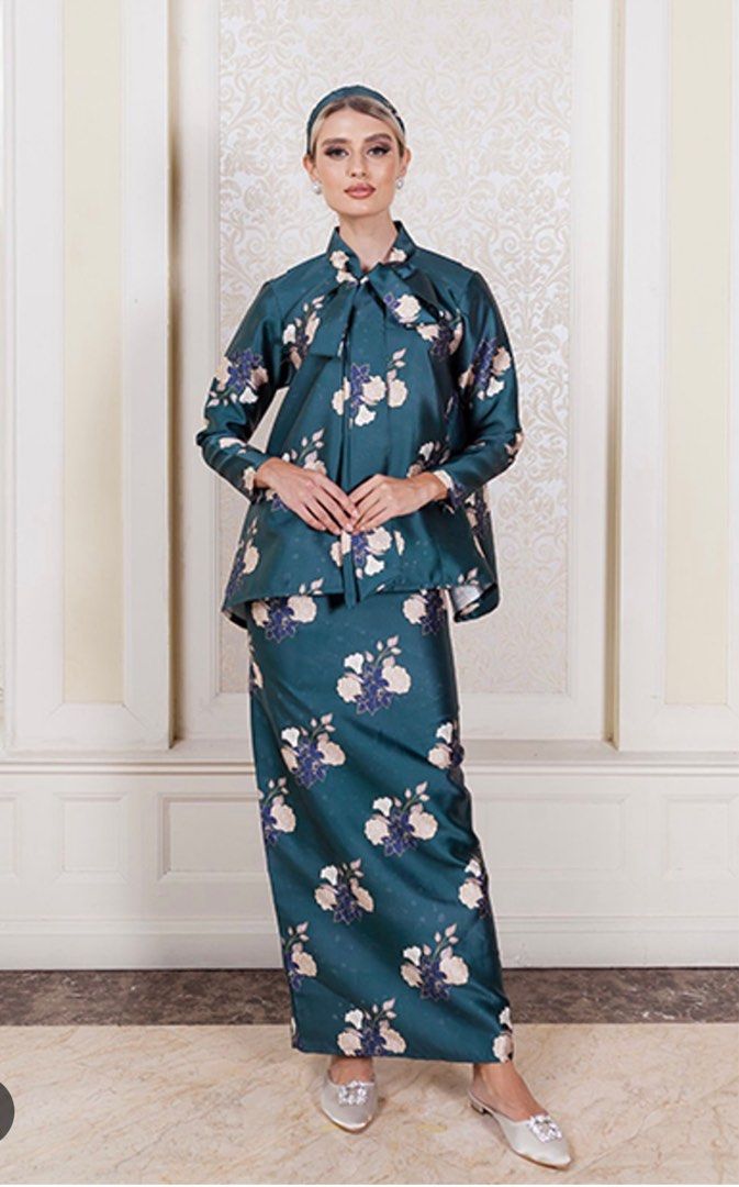 Baju floral clearance