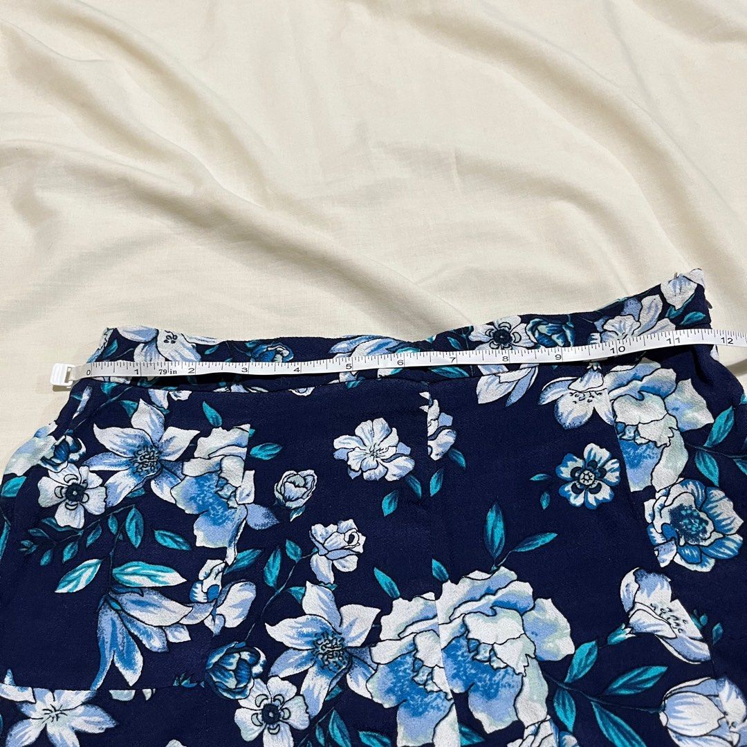 Flowy shorts forever 21 top