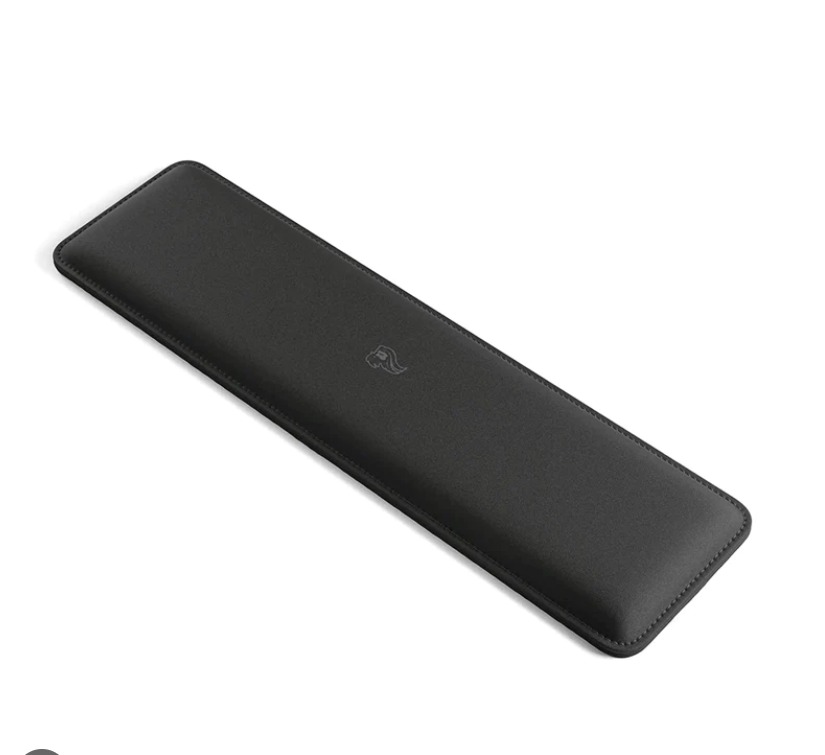 Glorious Gaming Padded Keyboard Wrist Rest (TKL, 25mm dik) - Anti-rafel gestikte randen, glad stoffen oppervlak, antislip rubberen basis, gemiddelde stevigheid, 360 x 100 x 25mm - Zwart-Stealth