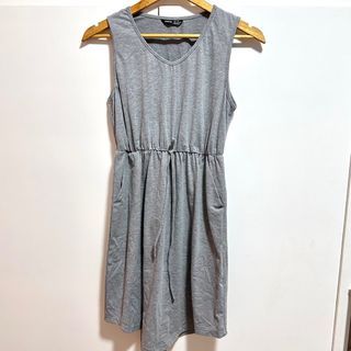 Gray dress