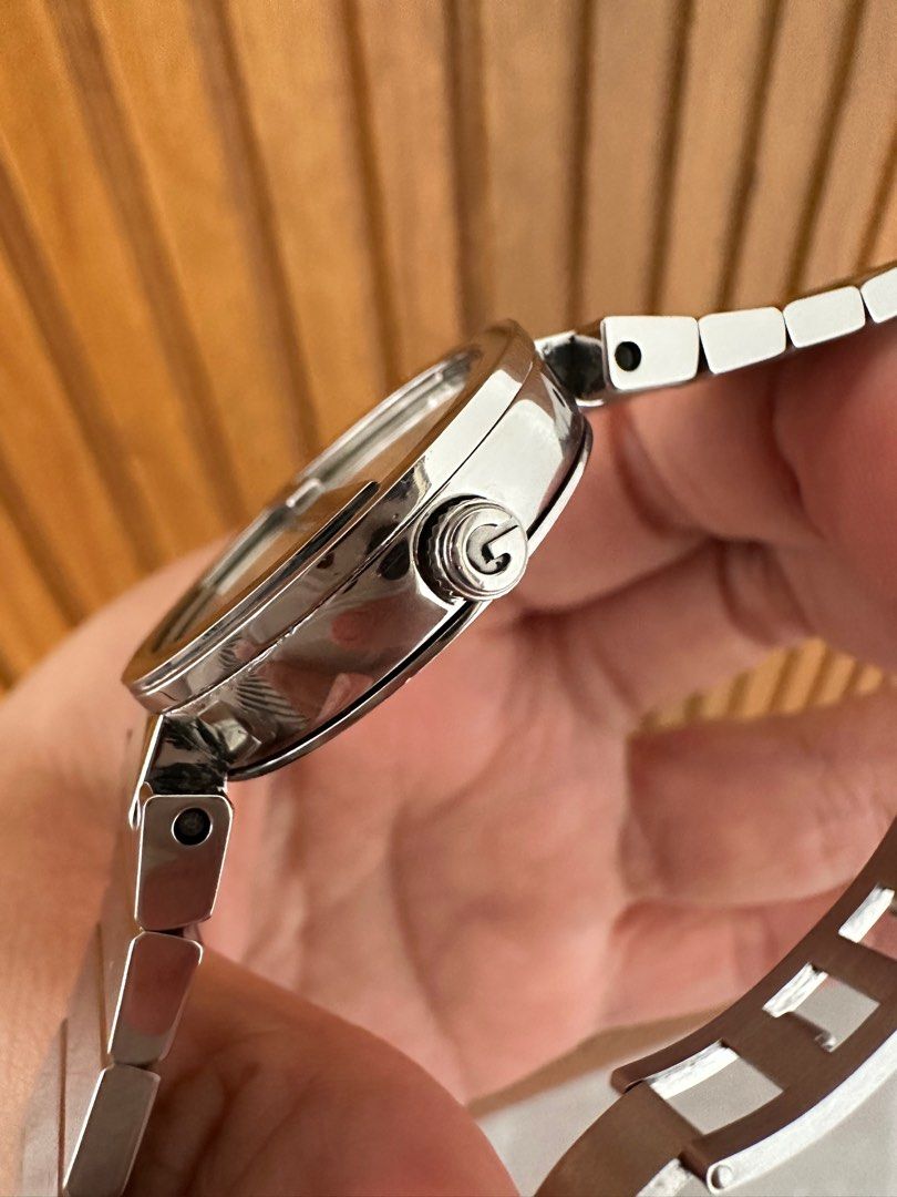 Gucci watch 8269 clearance