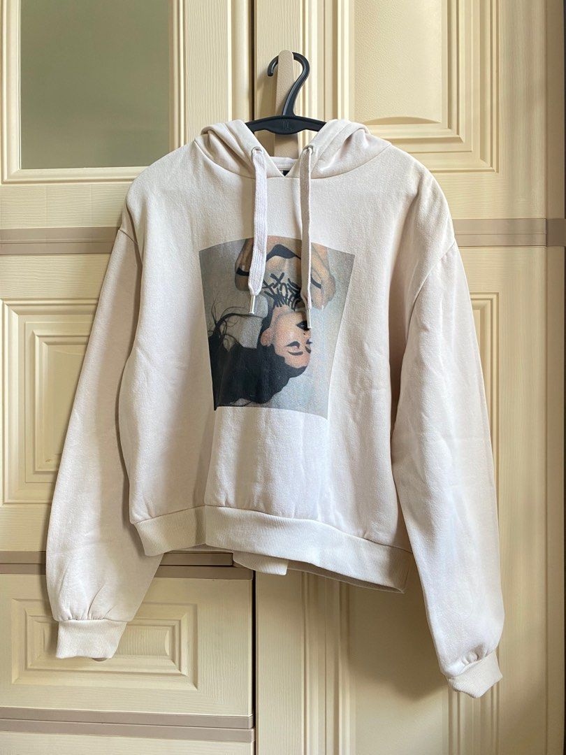 Harga hoodie clearance ariana grande h&m