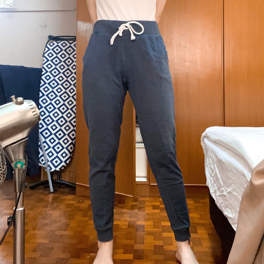 Divided hotsell sweatpants h&m