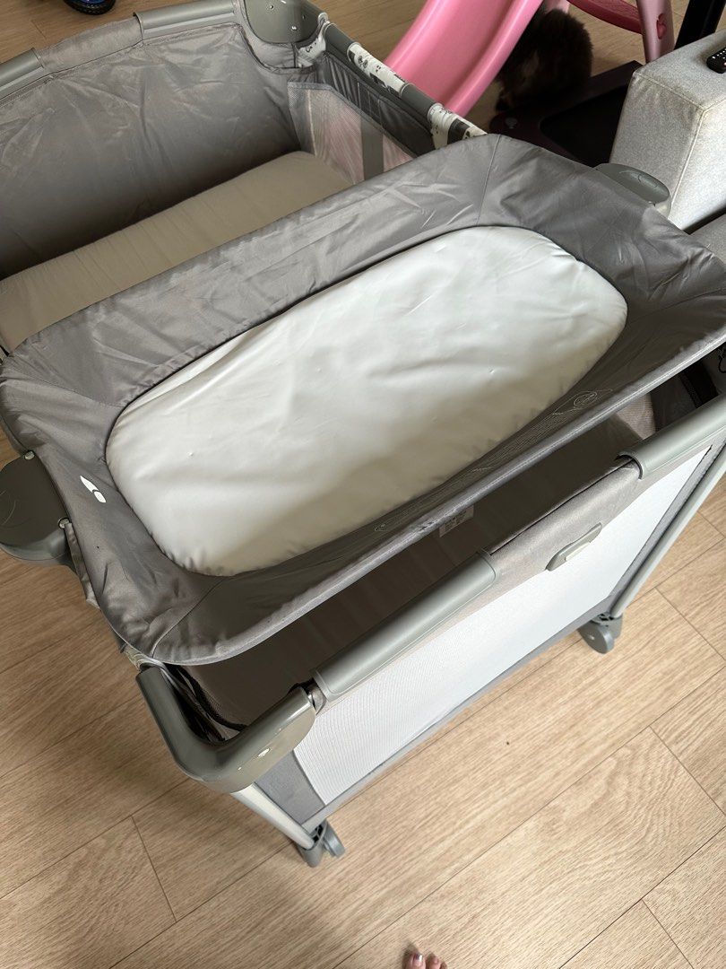 Joie commuter change travel cot, Babies & Kids, Baby Nursery & Kids