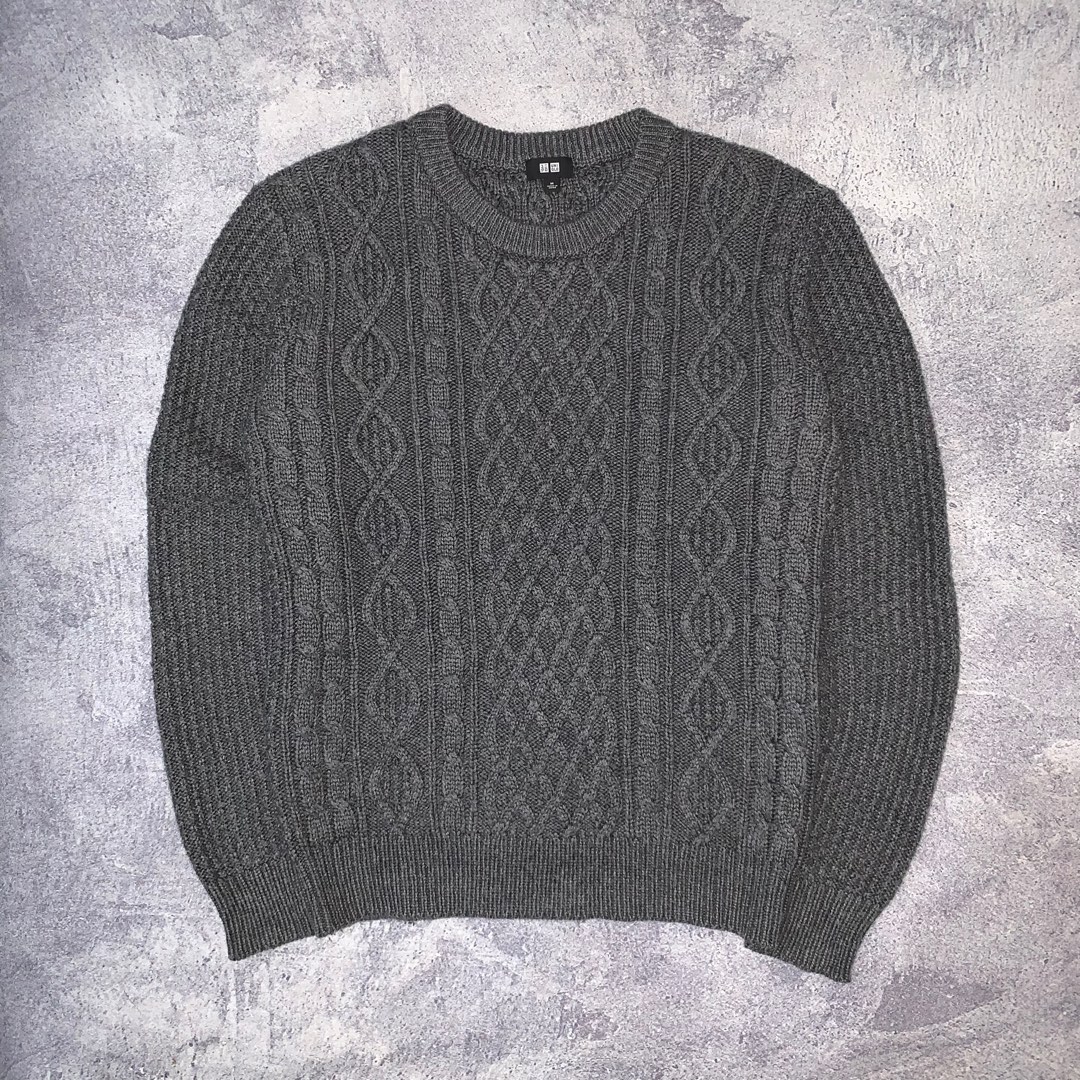 Knitwear Uniqlo “Dark Grey” on Carousell