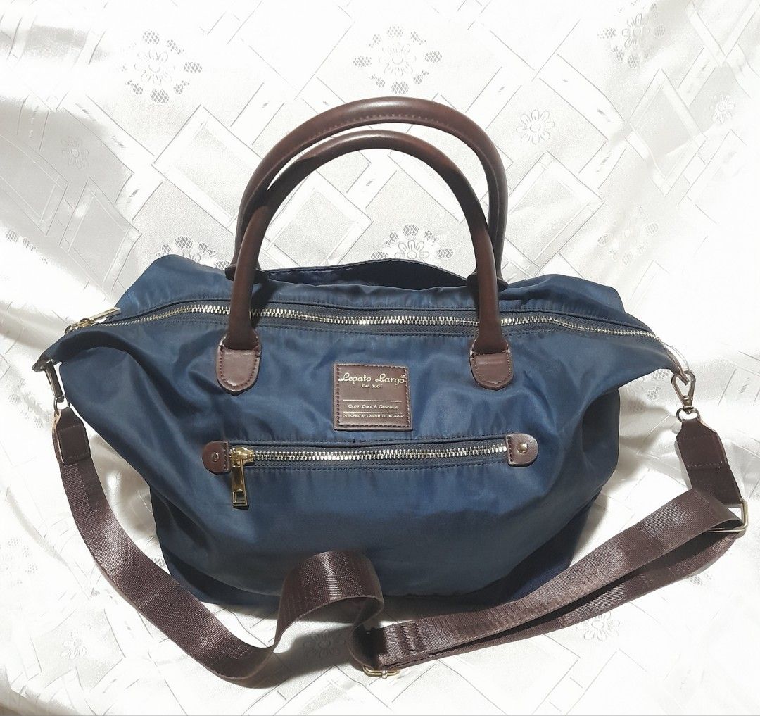 Legato Largo (Category: Cross-body Bags) located in San Pedro. Submitted by cadh_ (Listing ID 1231317208, Image 1). Description: Sobrang ganda sa personal! No flaws. Can pass as NEW. Feel free to message me for any concerns. RFS: Decluttering.