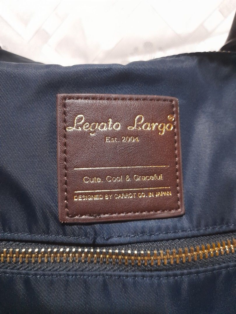 Legato Largo (Category: Cross-body Bags) located in San Pedro. Submitted by cadh_ (Listing ID 1231317208, Image 3). Description: Sobrang ganda sa personal! No flaws. Can pass as NEW. Feel free to message me for any concerns. RFS: Decluttering.