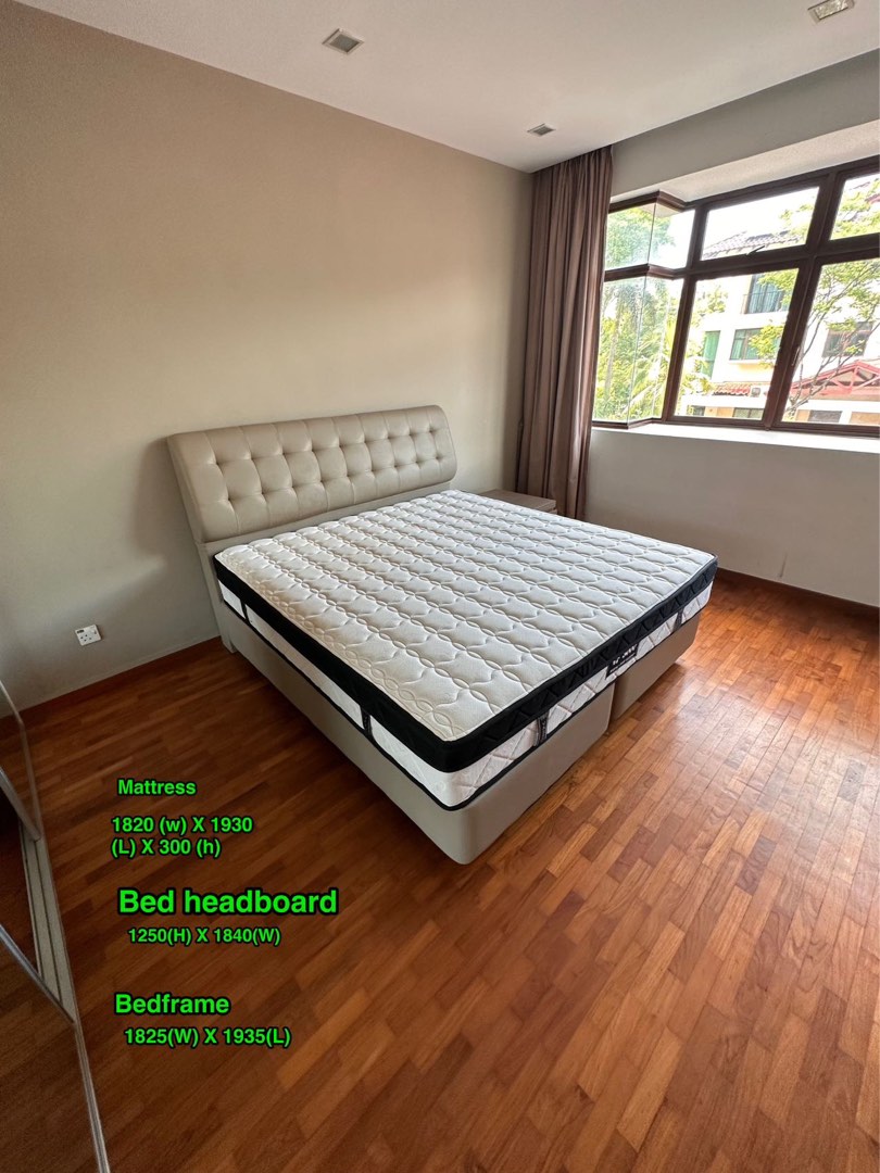 Luxurious King Size Bed with Faux Leather Upholstery and Quality