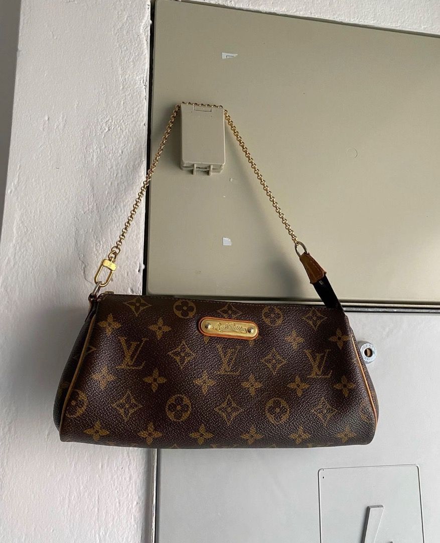 Lv eva pochette store