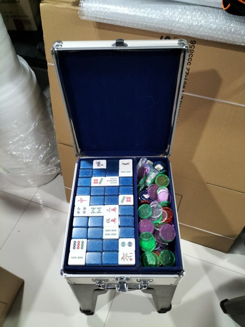 Mahjong, Mahjong Table and Chairs, Hobbies & Toys, Toys & Games on