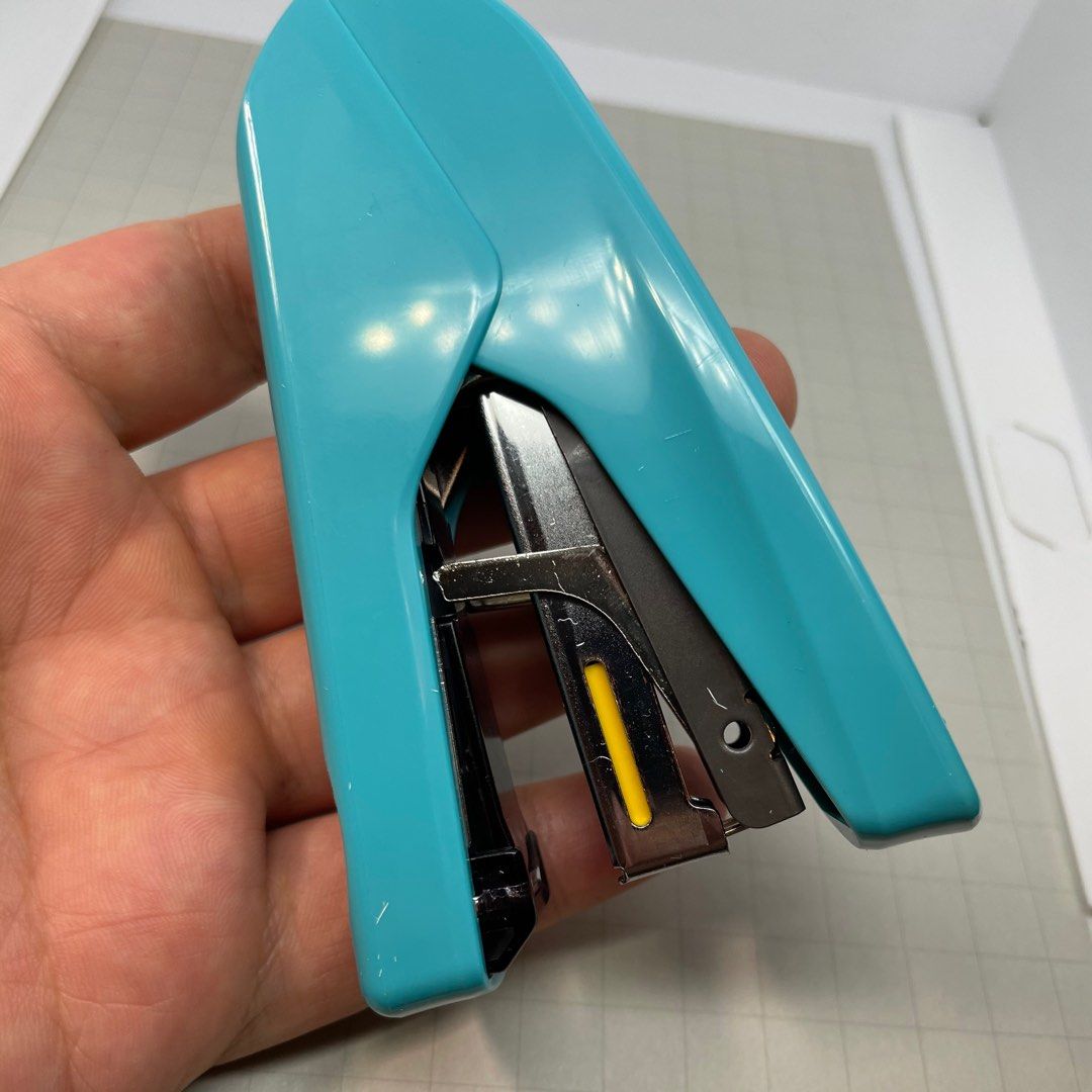 Max Stapler Powerflat nee made in Japan, Hobbies & Toys, Stationery