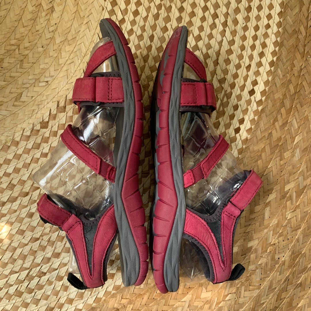 bruger Mentalt vandrerhjemmet Merrell Women's Siren Strap Q2 Sandals US7, Women's Fashion, Footwear,  Flats & Sandals on Carousell