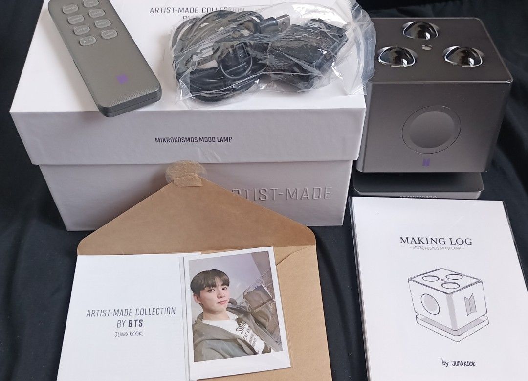 BTS' Jungkook Includes Mood Lamp With His Voice In Artist-made Merch - Foto 10