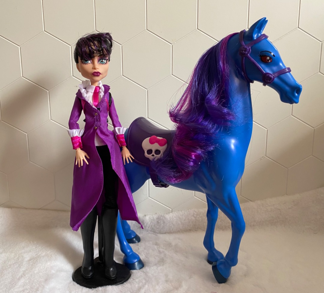 Monster High Headless Headmistress Bloodgood Doll and Nightmare