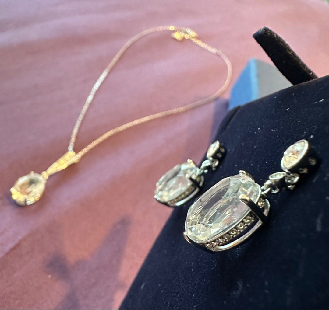 Swarovski Vintage Set Drop Shape Necklace Earrings Luxury