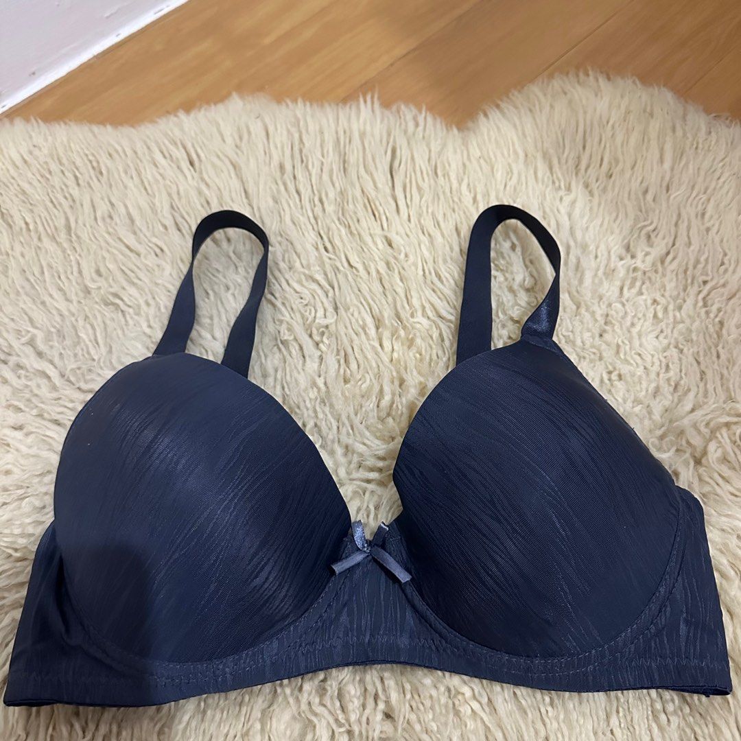 Namia 34DD on tag Sister Sizes: 36D, 32F Padded  Underwirr Adjustable  strap Back Closure Php200 All items are from US Bale., Women's Fashion,  Undergarments & Loungewear on Carousell