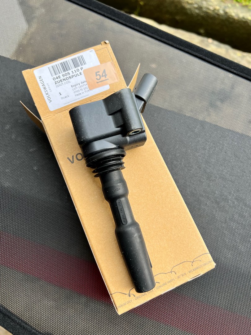 Orig Vw golf 1.4tsi ignition coil, Car Accessories, Accessories on
