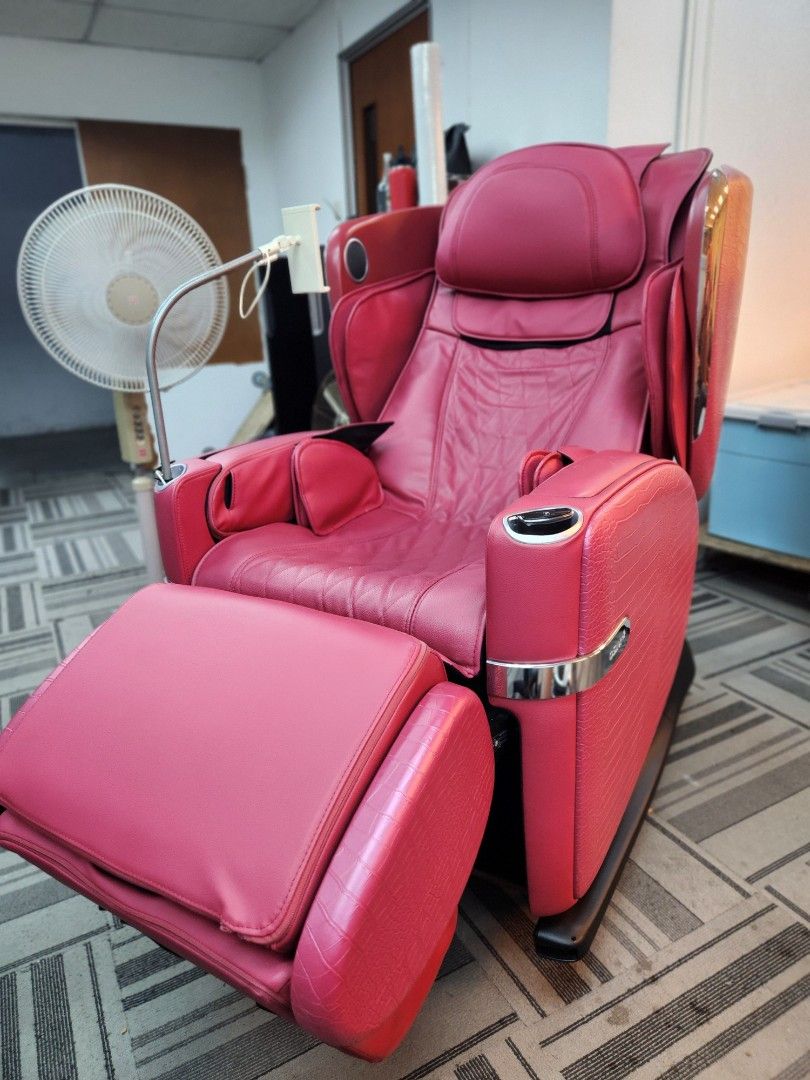 Osim ulove 2 massage chair(warranty till 10/07/2023), Health