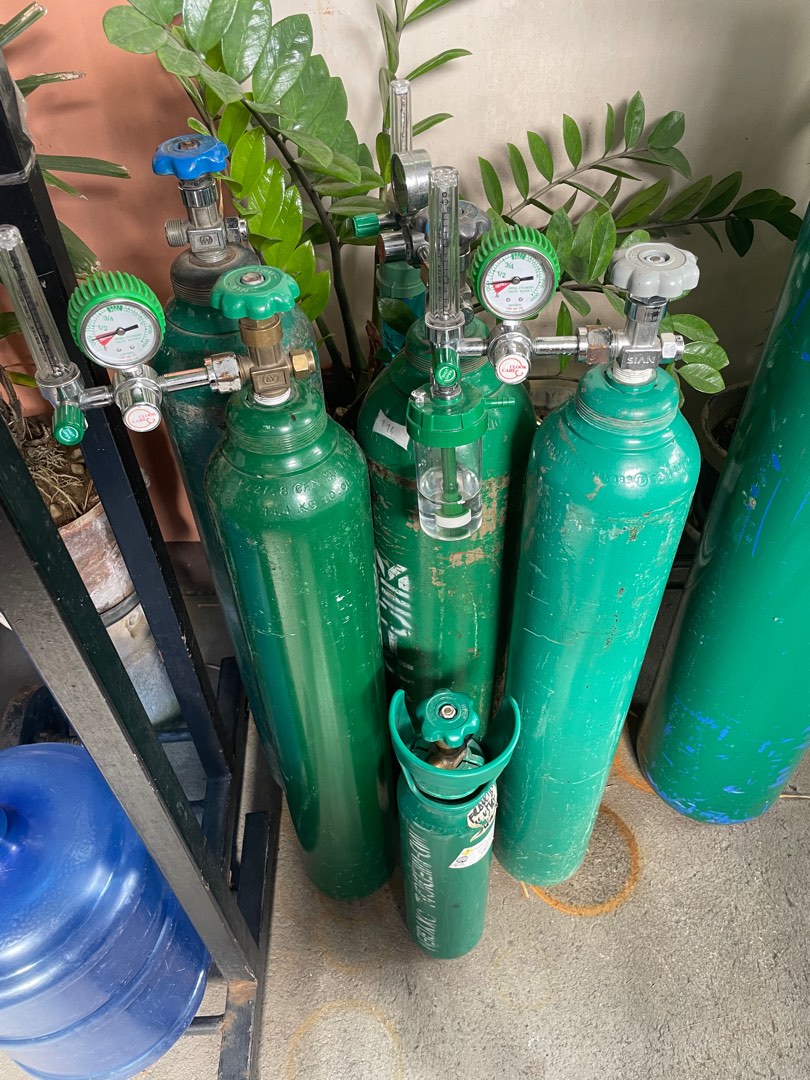 Oxygen tank, Health & Nutrition, Medical Supplies & Tools on Carousell