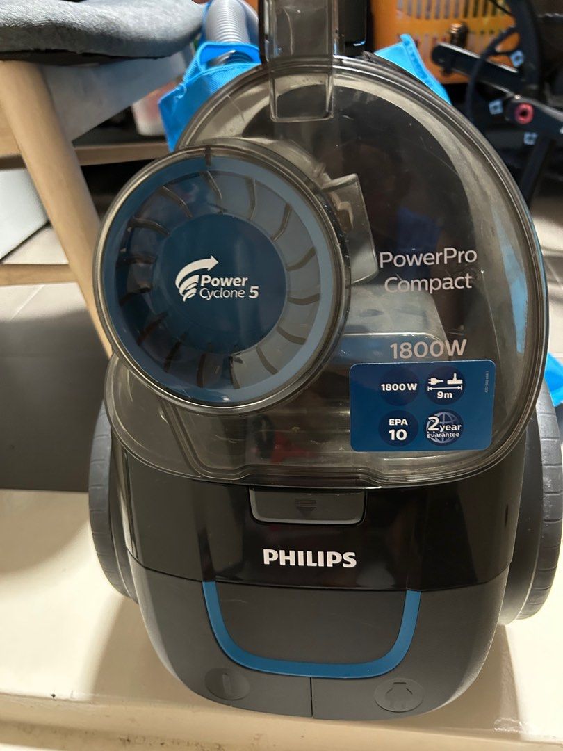 Philip power 5 cyclone pro compact 1800W, TV & Home Appliances, Vacuum ...