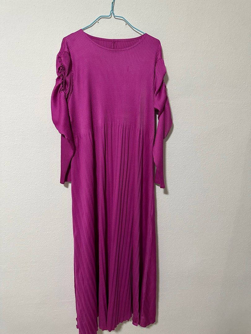 Pleated Maxi Dress in Hot Pink, Women's Fashion, Dresses & Sets ...