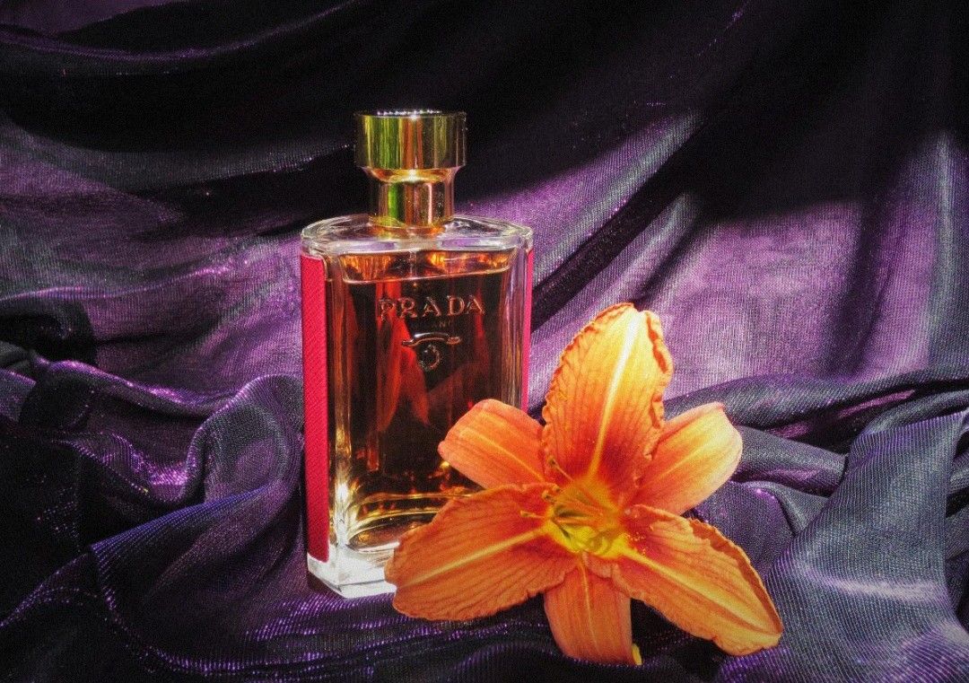 Le femme perfume prada sales