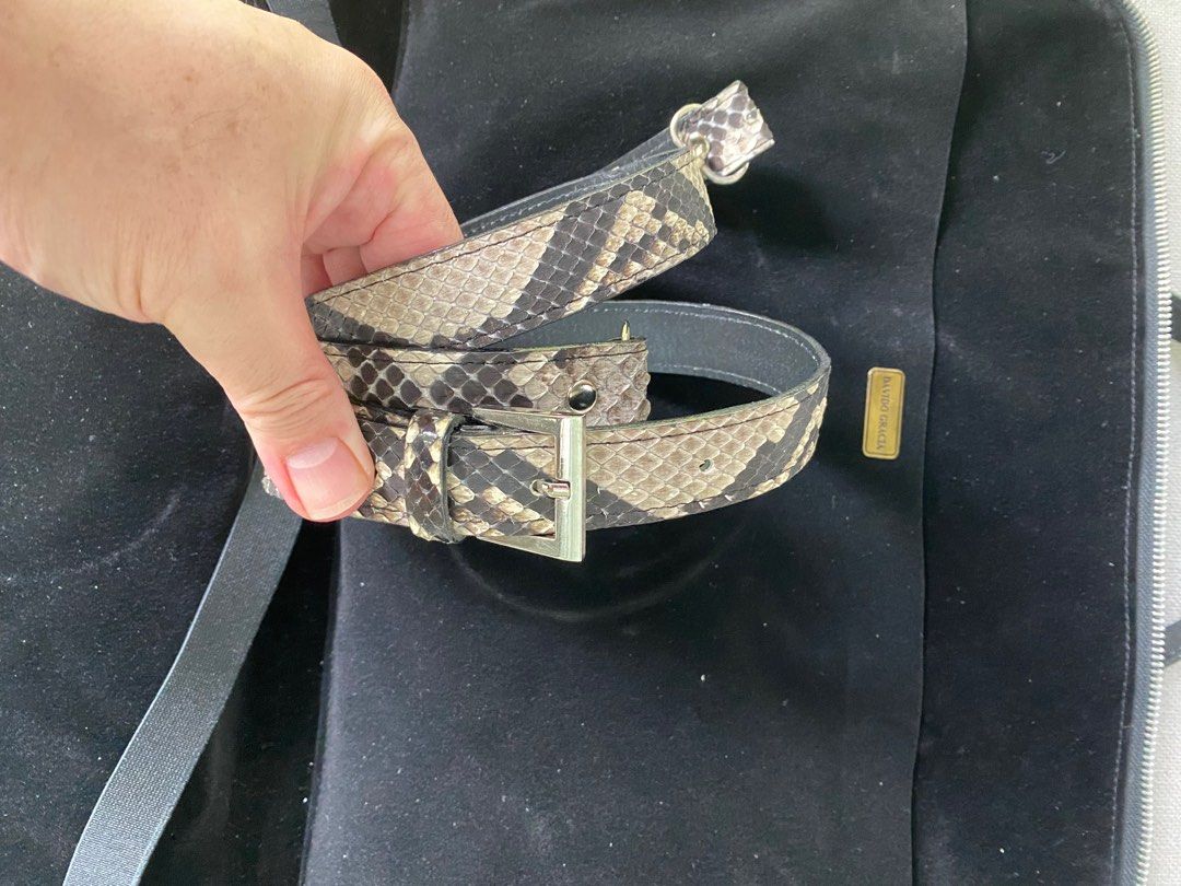 Python brief or computer bag (Category: Briefcases) located in Singapore. Submitted by slowpapa (Listing ID 1231419663, Image 2). Description: A steal : genuine Python leather, need to clear some space, a good fashion item to go to another stylish individual. Price negotiable. .