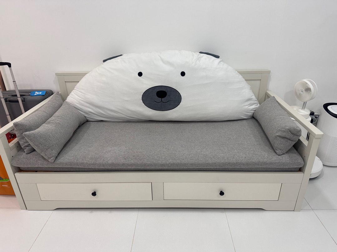 Queen Size Pull Out Day Bed / Sofa, Furniture & Home Living, Furniture, Bed Frames & Mattresses