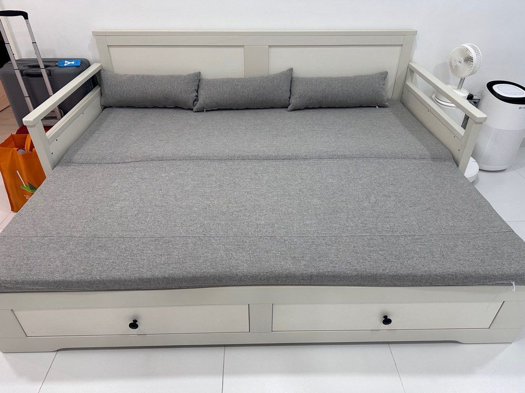 Queen Size Pull Out Day Bed / Sofa, Furniture & Home Living, Furniture, Bed Frames & Mattresses