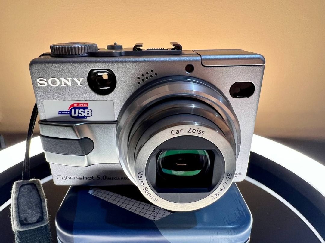 (RARE) SONY DSC-V1 (Category: Cameras) located in Baguio. Submitted by thedarkinv64650 (Listing ID 1231275508, Image 3). Description: Rare SONY DSC-V1 Digital Camera 5.0 Megapixels CCD Sensor (Vintage like output) Flash and Zoom Working Fully Functional (You can ping me on Facebook for the video) With Night Vision Shot Issue: Minor Issue: Warped Silicon Coating in LCD but will not appear on the output. Inclusions: -Unit -New Battery -Bag Check th