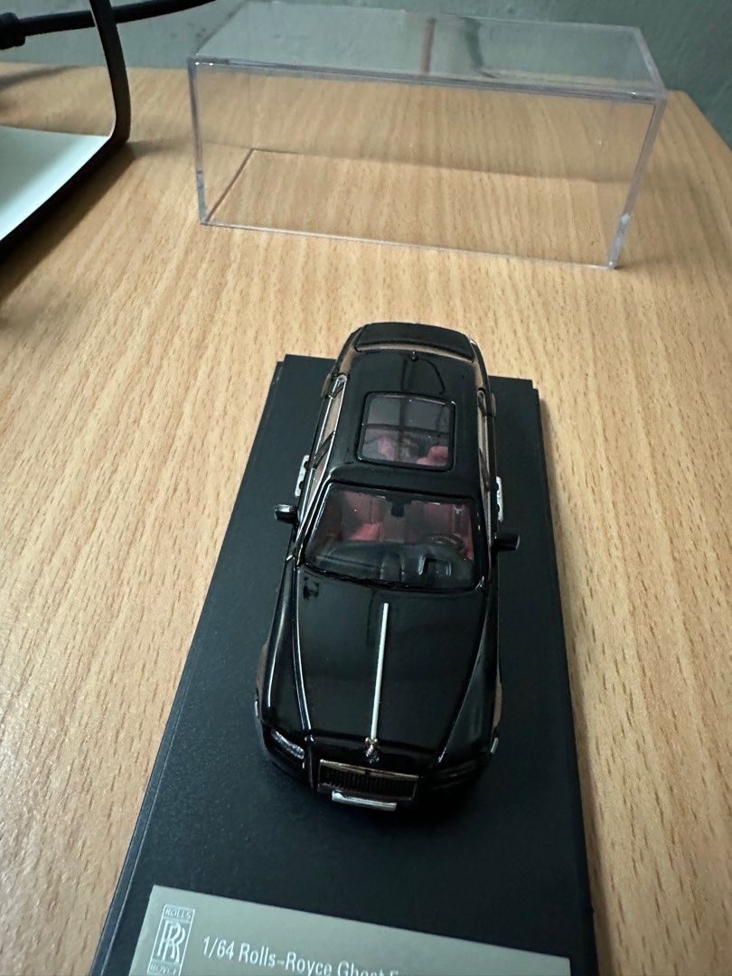 Rolls Royce Ghost 1 64 Extended Wheelbase diecast model Hobbies