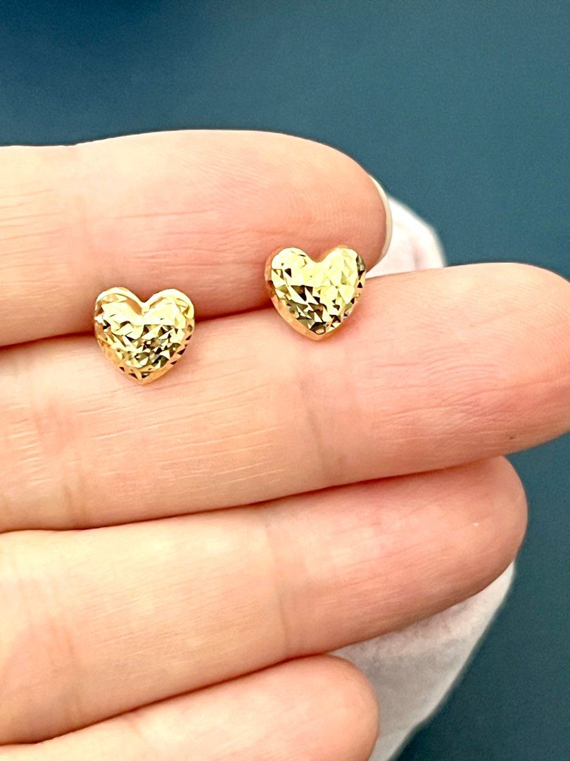 Gold discount heart earrings