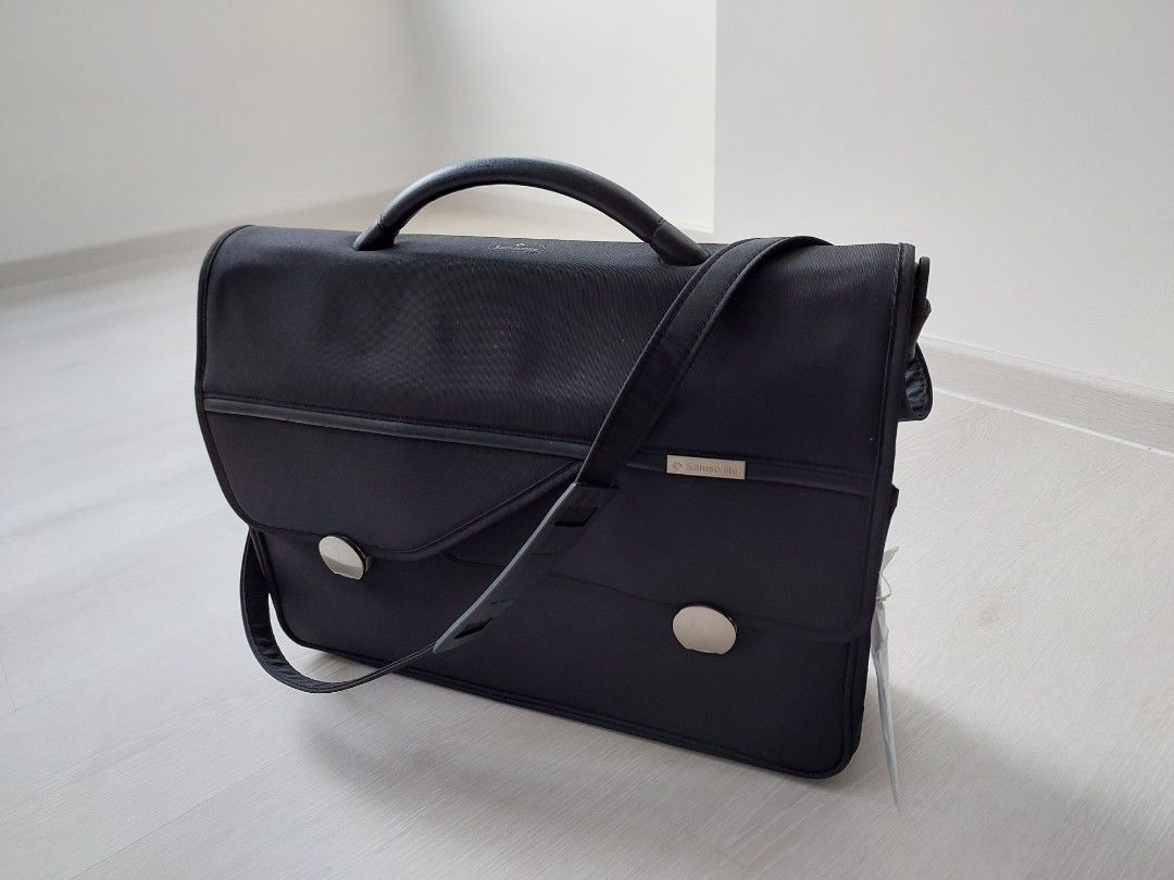 Samsonite Carry Bag, Men's Fashion, Bags, Briefcases on Carousell