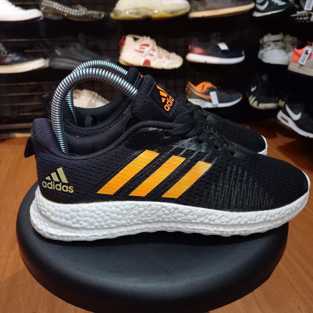 sepatu adidas questar ride black