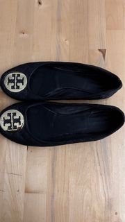 sepatu toryburch
