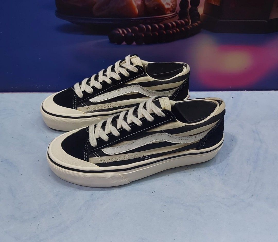 Model sepatu vans original discount