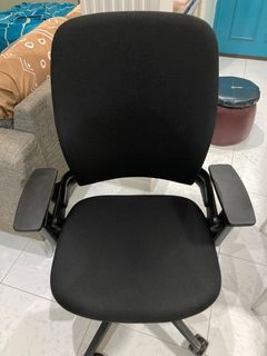Steelcase leap V2