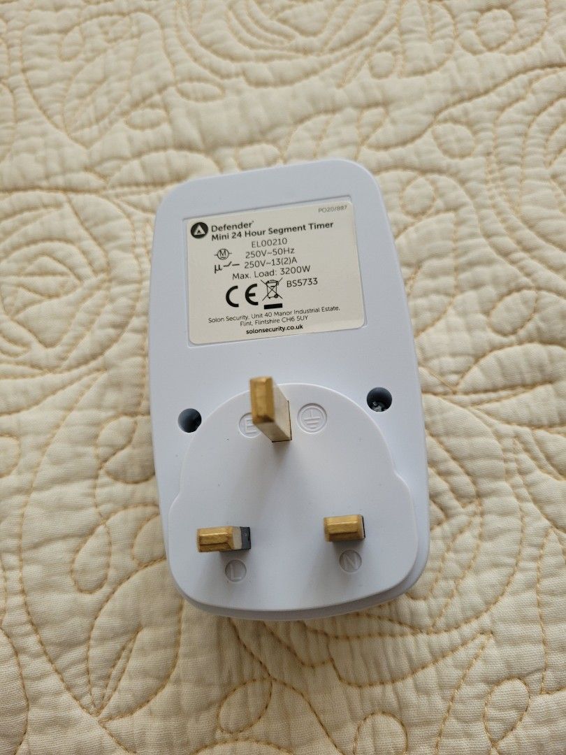 Timer plug socket （分類：其他家庭電器）位於 Hong Kong。 由 pcpsy67 提交（商品編號 1231300079，圖片 2）。簡介： Bought from the UK but never use. Reliable brand. Paid $100, now selling for $60. Face trade at mtr Station (negotiable )。