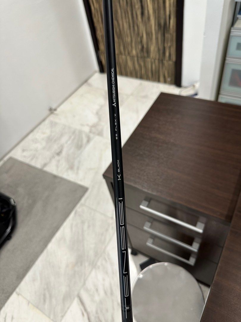 Titleist TSR3 with Tensei 1K carbon 65X, Sports Equipment, Sports