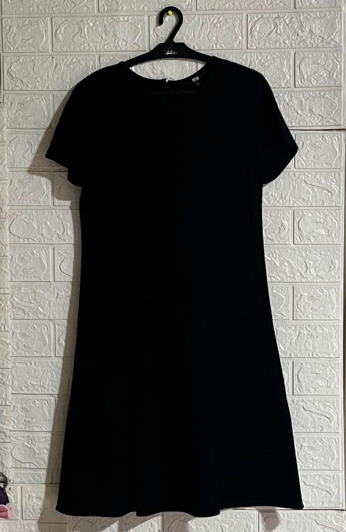 Uniqlo Ponte Flare dress, Women's Fashion, Dresses & Sets, Dresses on  Carousell
